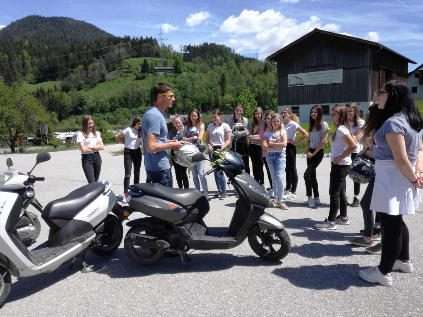 Fahrschule auto kennenlernen