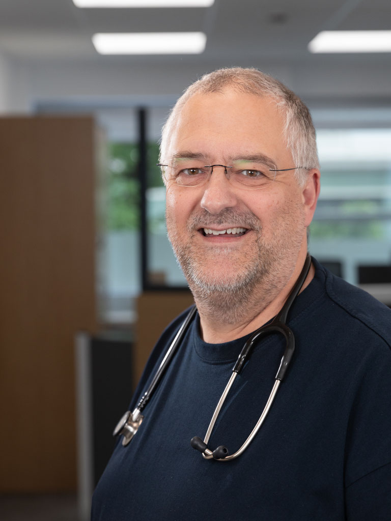 Dr. Med. Stefan Binnewies Facharzt Für Innere Medizin Und Pneumologie Team - Praxis Dr. Wylicil - Innere Medizin, Pneumologie