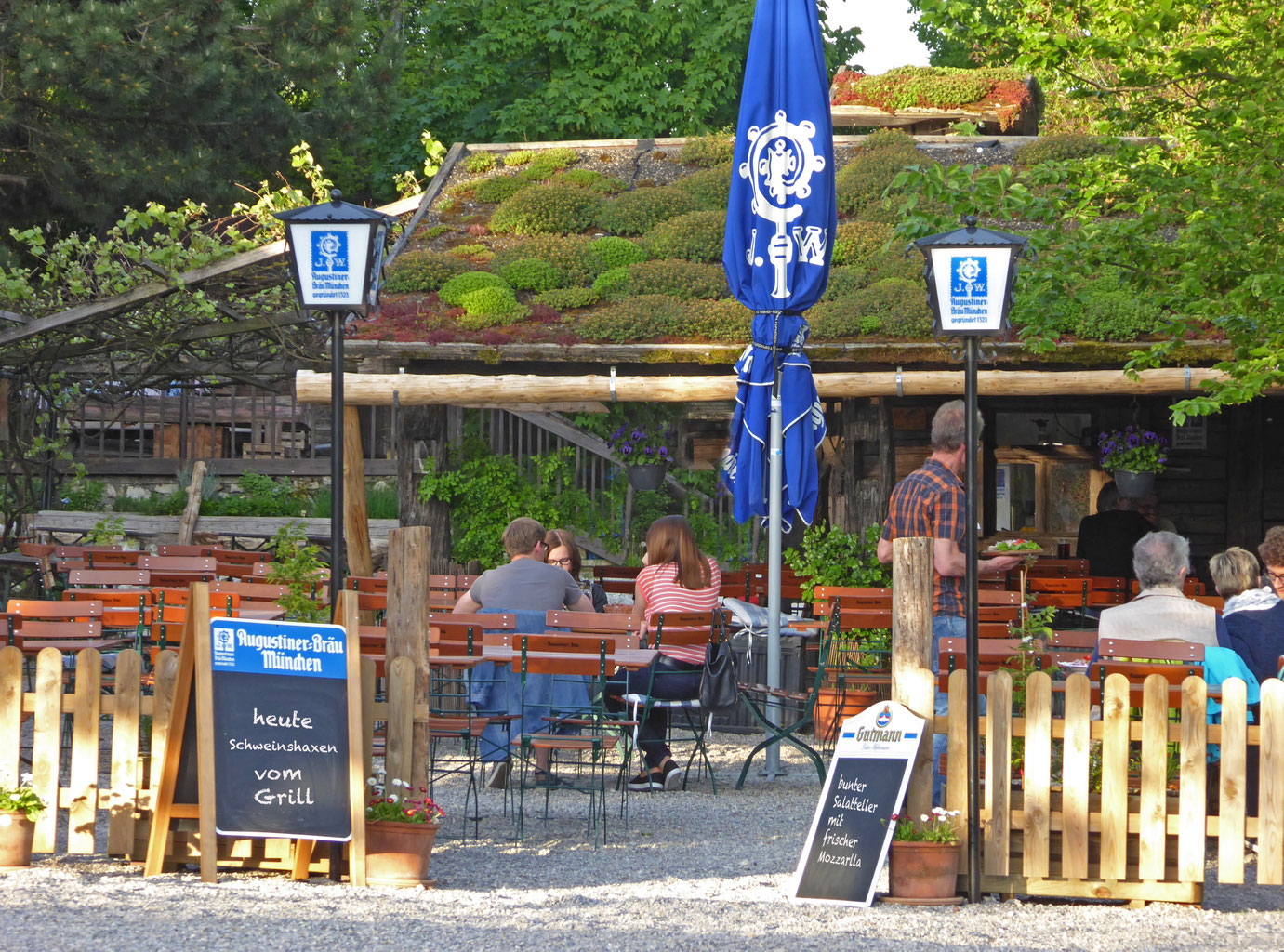 Servus & Griaß di' - Biergarten Gumpp Servus & Griaß di' - Biergarten Gumpp