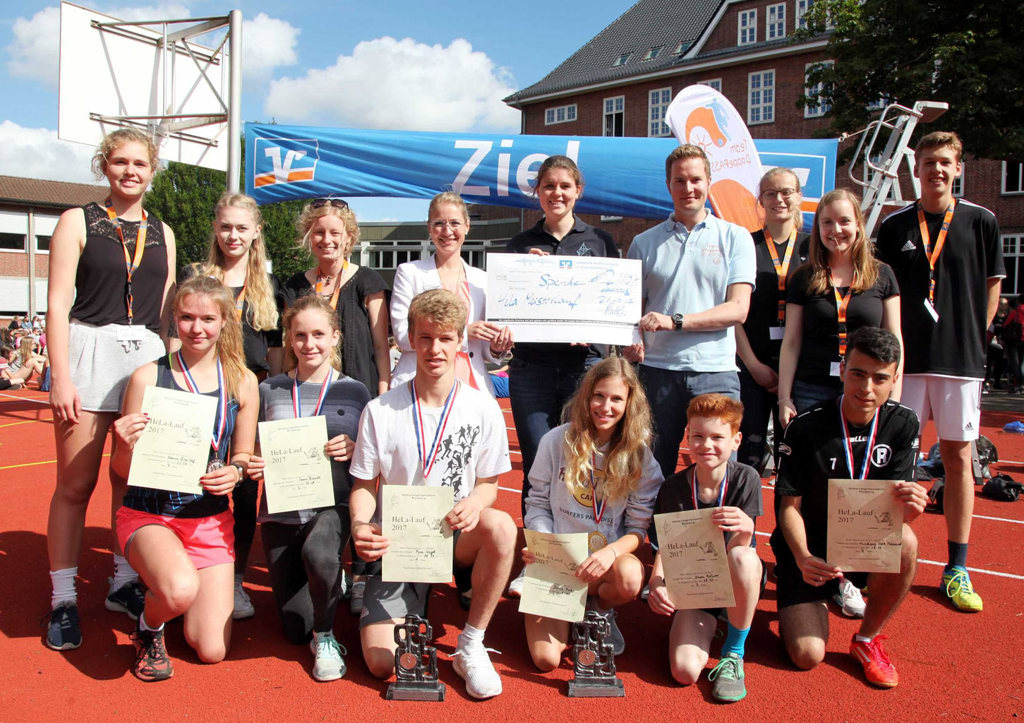 Hela Spendenlauf Sorgt Fur Eine Spendensumme Von 2 110 Euro Team