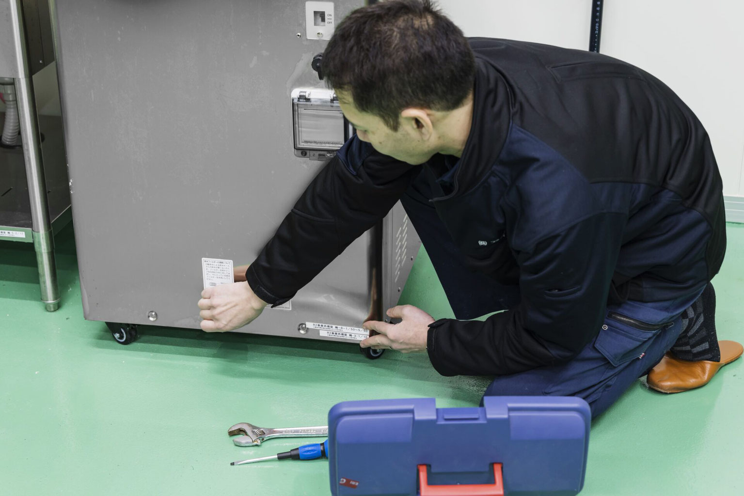 達人釜を使用すれば、缶詰やレトルトパウチ加工で、オリジナル 達人釜を使用すれば、缶詰やレトルトパウチ加工で、オリジナル