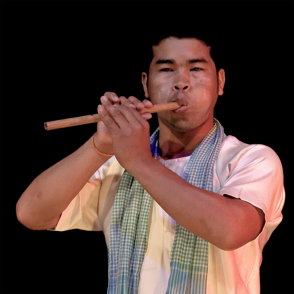 Free reed aerophone pei pok ប៉ីពក Site de soundsofangkor