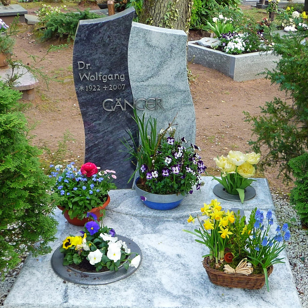 Urnengrabanlagen Grabmale Stucky Heltersberg Grabsteine