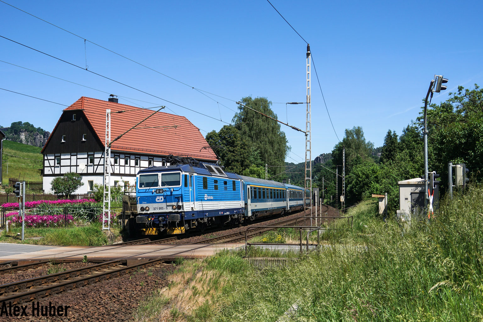 Ausgewählte anbieter, die modelleisenbahn im sortiment führen oder bereits im angebot hatten. Baureihe 371 - Hobby Eisenbahn