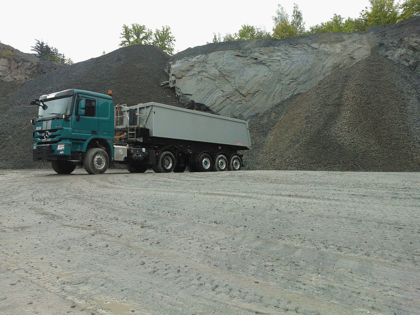 Sattelzug riesstranportes Webseite!