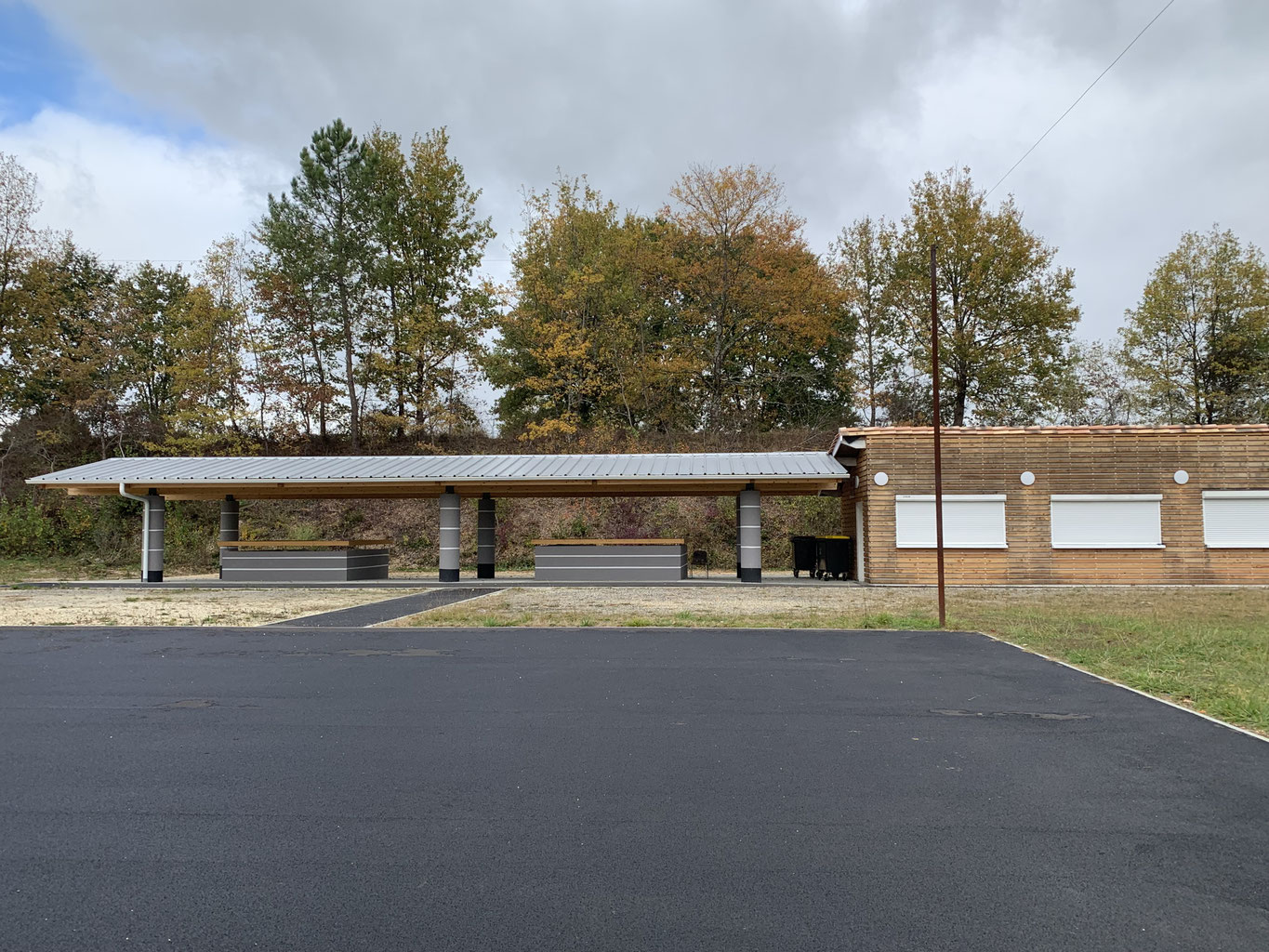SALLE DES FÊTES Mairie de Loupes (Gironde)