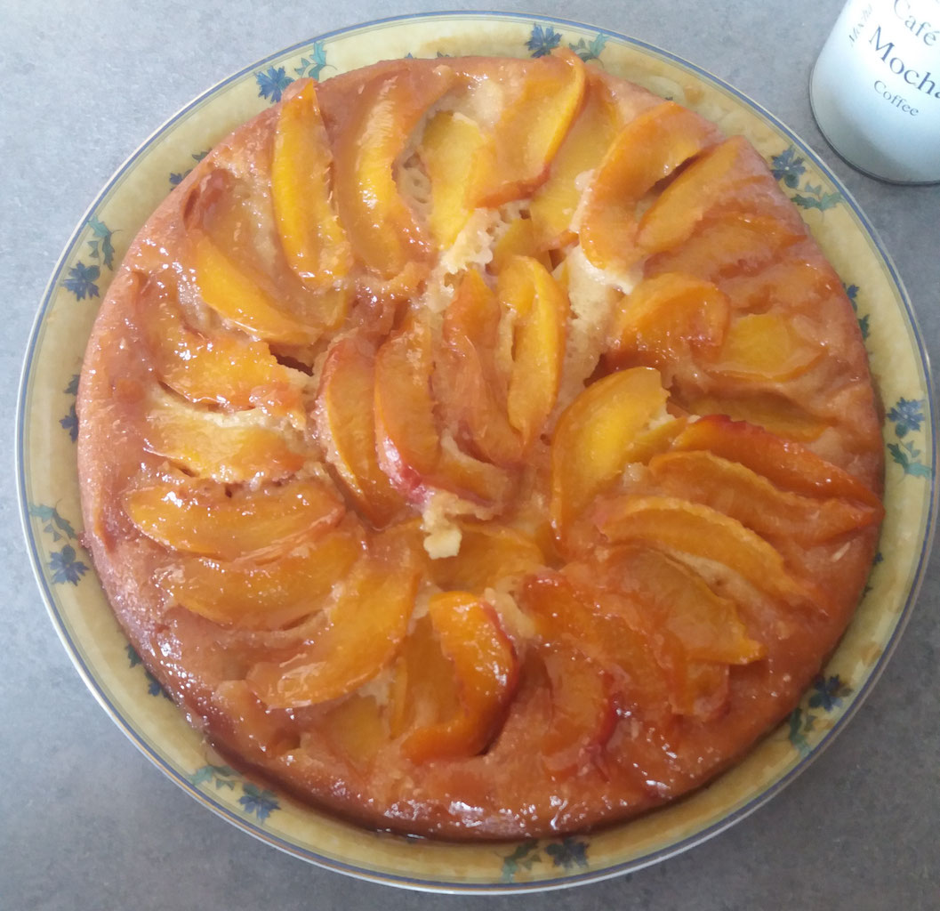 Gâteau renversé aux nectarines jaunes Cuisine de saison