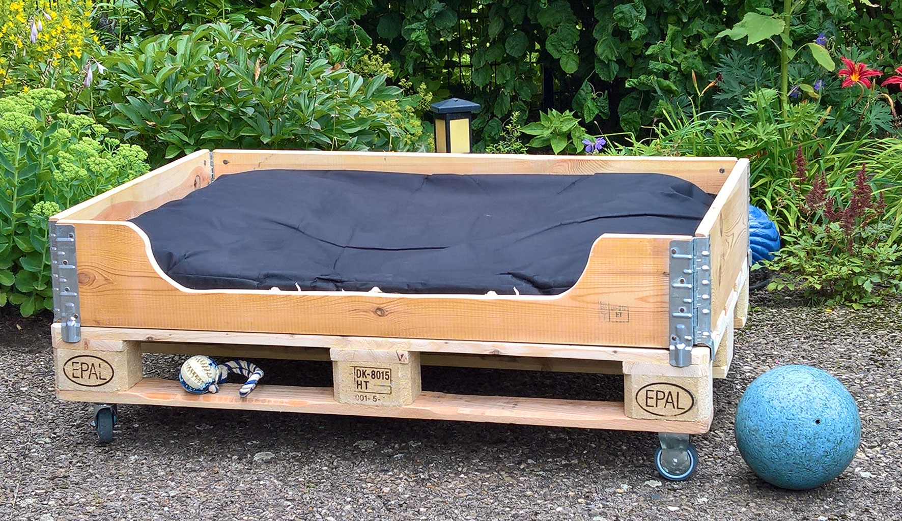 Adventure Bett - Hundebett - paletten-maxe