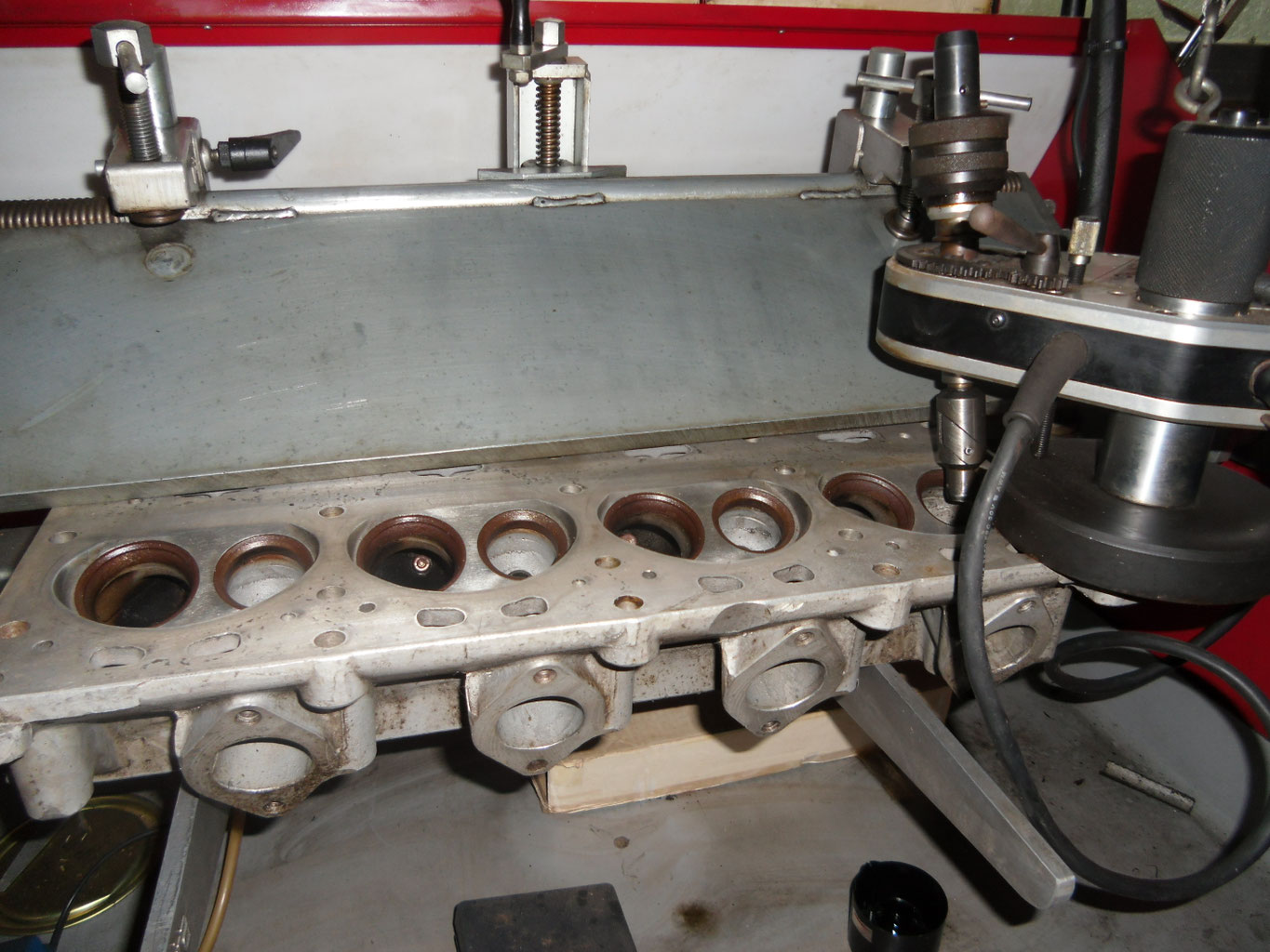 ベントレ-ロールス-ロイス.専門工場.リペアー済み各種部品取り付け