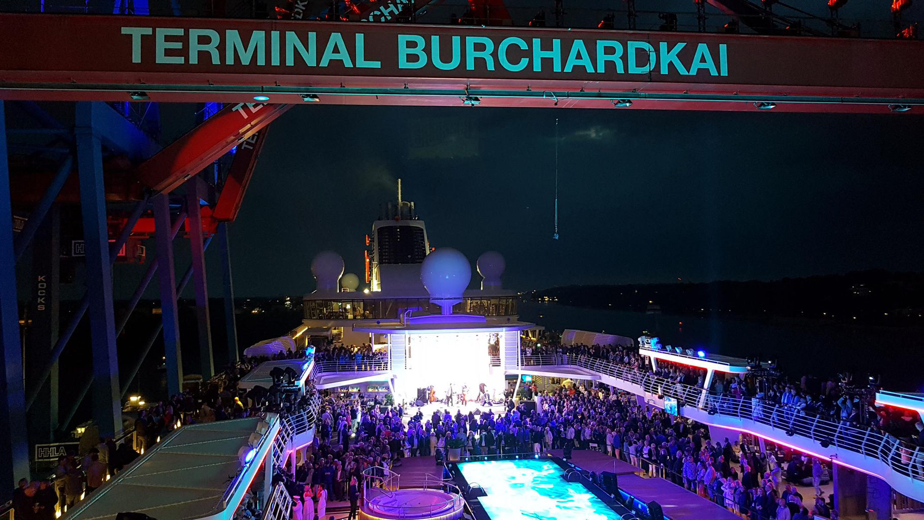 Taufreise Der Neuen Mein Schiff 2 Von Bremerhaven Nach Las