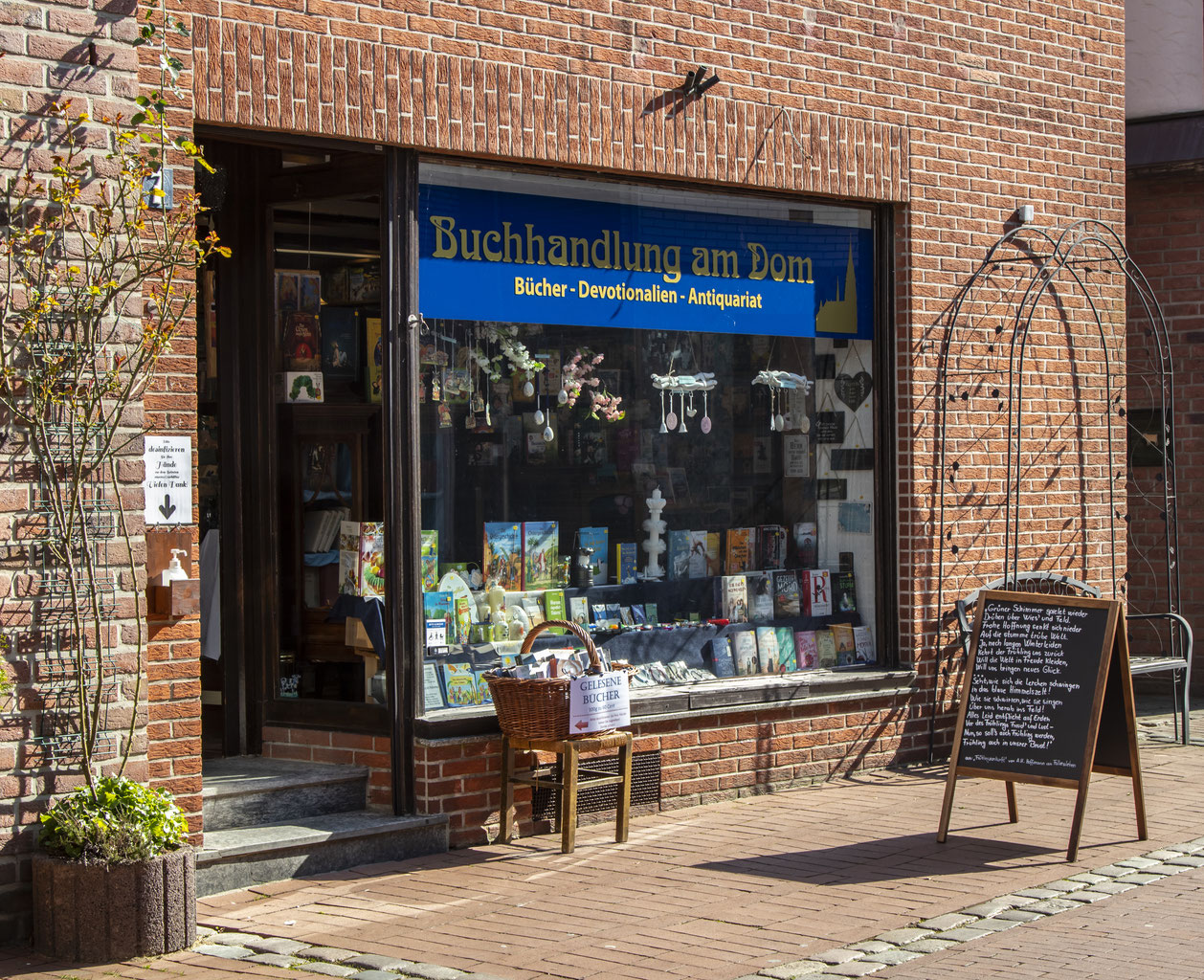 (c) Buchhandlung-am-schwalmtaldom.de