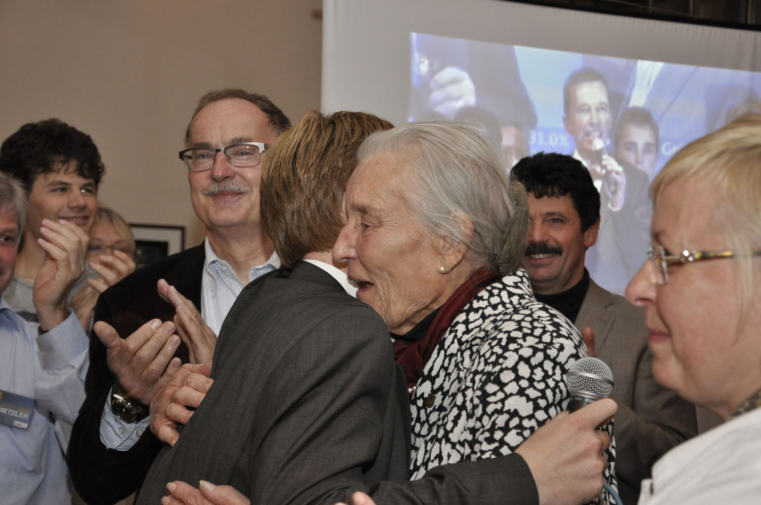 100 Jahre Frauenwahlrecht MdB Jan Metzler W rdigt Wormserin Marie 