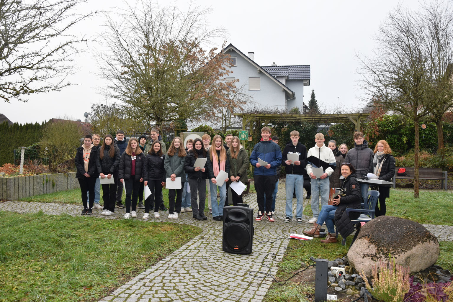 Besuch im DRK- Seniorenzentrum und in der Kindertagesstätte „Wolkenland