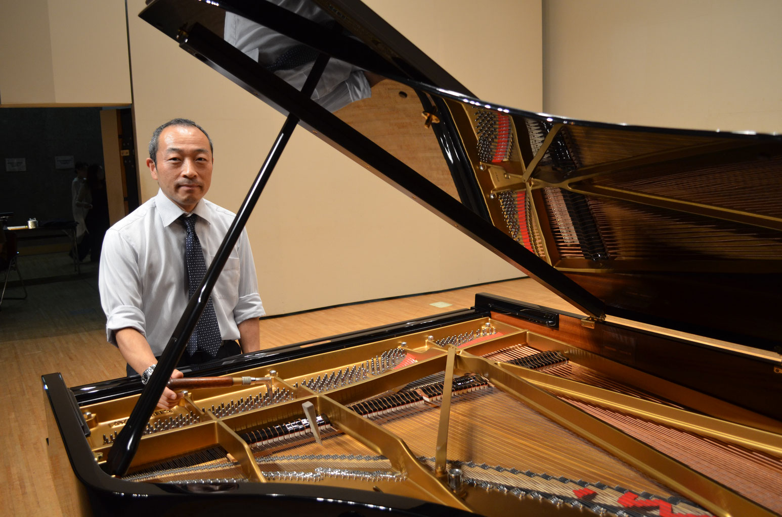 YAMAHAグランドピアノ調律カビ掃除クリーニング、全調整 - YouTube