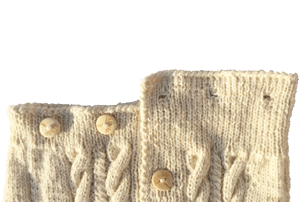 ... Babycocoons mit knöpfbarer Kapuze sind asymmetrisch gearbeitet ...