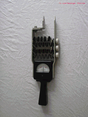 Bild 113 - Neuberger  Batterie - Zellen - Prüfer.  Fertigungsjahr 1950
