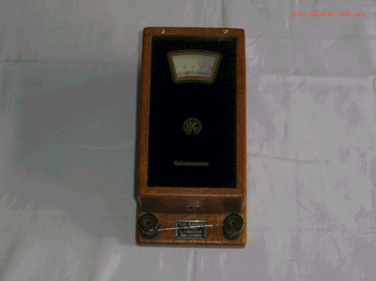 Bild 379-1 - Fa.  Ruhstrat Göttingen  - Nullspannungs -Galvanometer - Fertigungsjahr ca. 1910