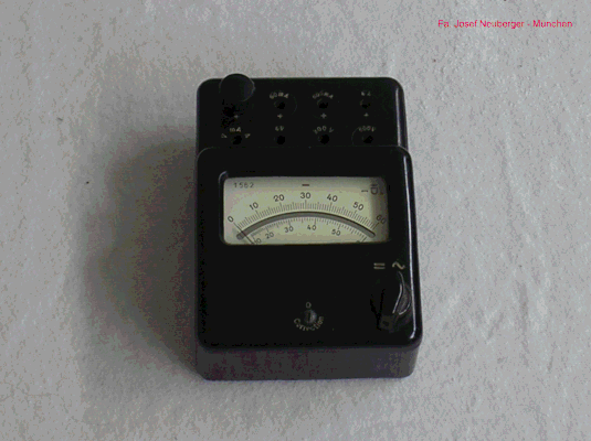 Bild 135 - Neuberger - Universal - Multimeter - Univa.  Fertigungsjahr 1944