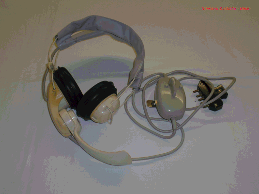 Bild 413 -Siemens & Halske Berlin - Head - Set für OB Feldvermittlung und Telefon - Fertigungsjahr ca. 1960 