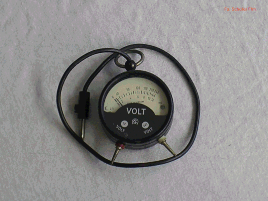 Bild 128 - Schoeller & Co. Frankfurt - Taschenvoltmeter - Wechsel / Gleichspannung.  Fertigungsjahr 1950