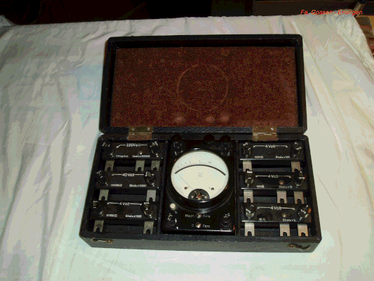 Bild 33 - Gossen Universal - Widerstandsmesser im Set.  Fertigungsjahr 1941