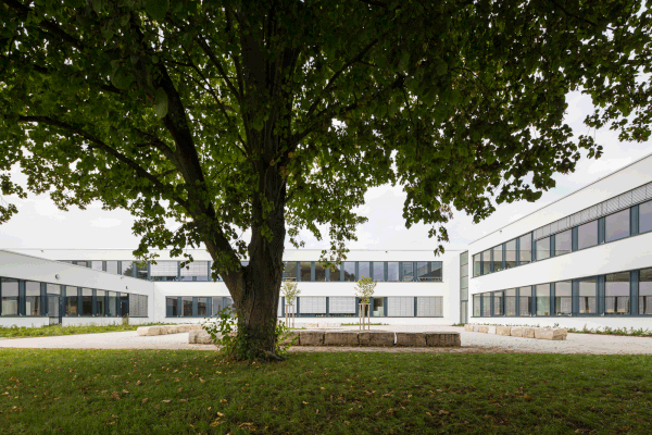 KARL-SALZMANN-SCHULE NEU-ULM | Erweiterung, Generalsanierung | Stadt Neu-Ulm | Objektplanung (HOAI) LP 1 - 5  Nething Generalplaner, Neu-Ulm | Fotos Martin Rudau, Michael Kuderna