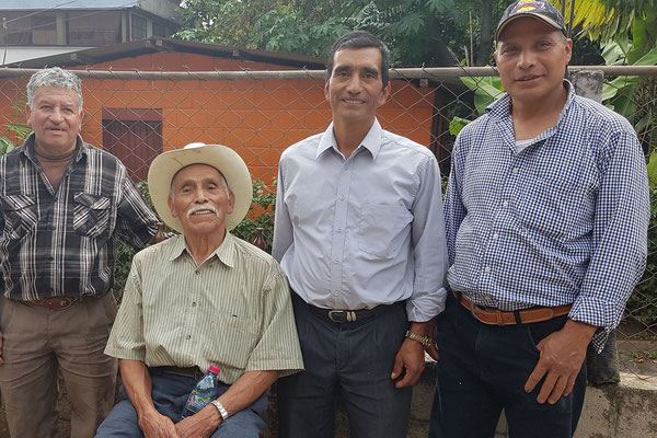 v. l. Luiz, Agapito, Ovidio, Victoriano