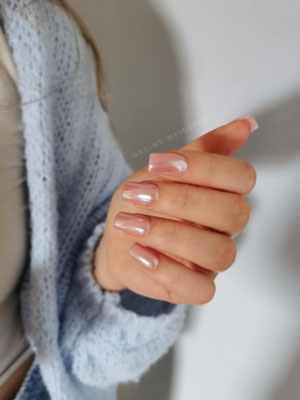 Square Nägel in Nude mit Glass Chrome