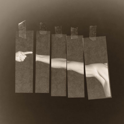 "EXP_7422.RAW" | 2024 | 60x60cm framed, Inkjet Print on Dibond | Edition 1/2