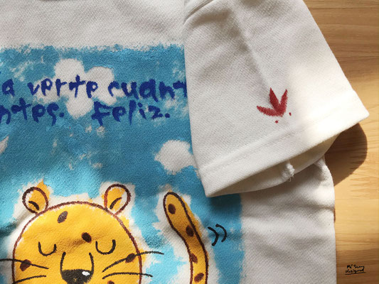 【SEKAI NI HITOTSUDAKE NO…】-Tshirt