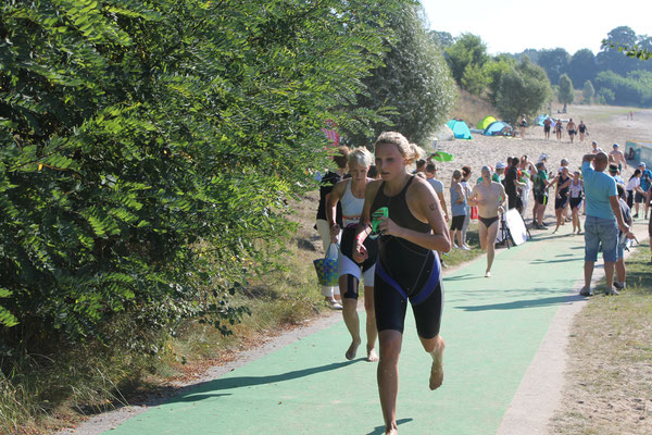 Anna Melech, 3. Platz Sprintstaffel beim KnappenMan 2016