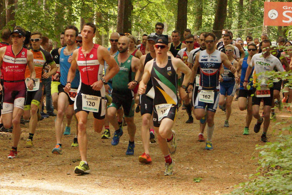 Tim Schicker beim Crossduathlon in Limbach Oberfrohna.