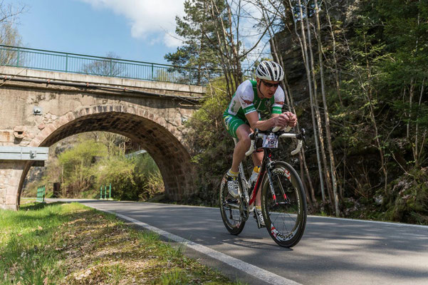 Carsten Hensel beim Einzelzeitfahren auf dem Mulderadweg.