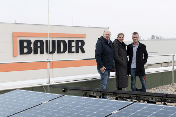 Christian Oberbichler (Dachgrün) mit Claudia Schubert und Alexander Schäfer (beide Labau) – v.l.n.r.