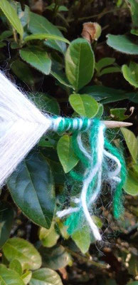 num 20 - structure 30x30 cm,  tissage 20x20 cm  -  25€