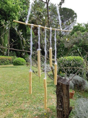 mobile noisetier, 8€