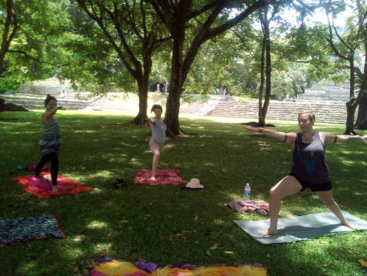 Palenque Yoga retiro ruinas Pakal reina roja
