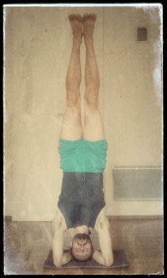 Salamba Sirsasana