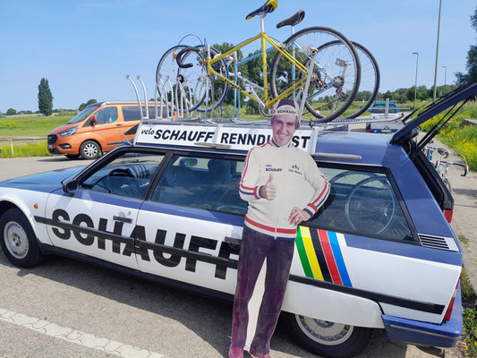 ..... vor dem originalen Schauff Renndienstwagen