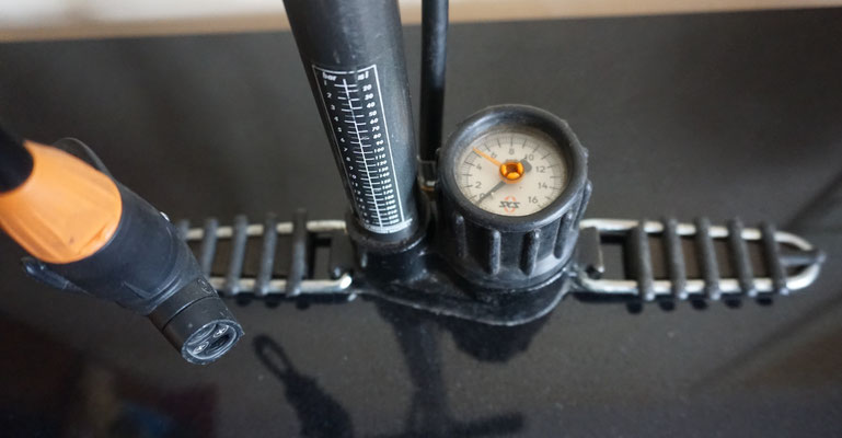 Ausgestattet mit dem aktuellen "Multi-Valve" Ventilaufsatz für (fast) alle Ventilarten