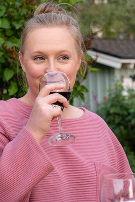 David's 90th birthday party guests - Zoe looking cute