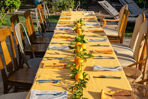 Birthday Party table setting - Kathy decorations - Pat and Deon's