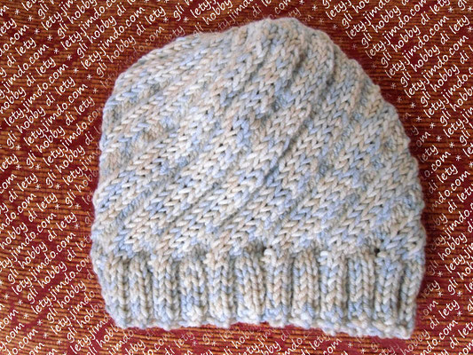 swirl hat - pattern: http://www.ravelry.com/patterns/library/swirl-hat-3