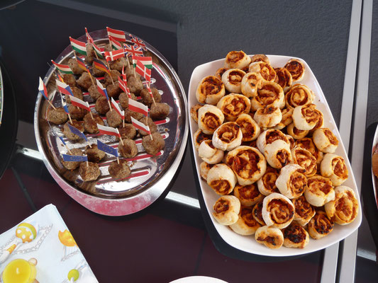 Kuchenklatsch Augsburg Catering Nach Hausfrauenart Ihr Personlicher Lieferservice Fur Alles Herzhafte Kuchen Torten Kuchenklatsch Catering Nach Hausfrauenart