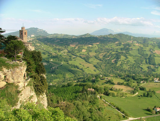 Mooie middeleeuwse dorpjes mat prachtige vergezichten