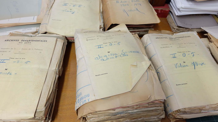 des dossiers spécialement sélectionnés à leur attention,