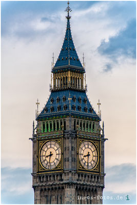 Elizabeth Tower (ehemals "Big Ben"), London