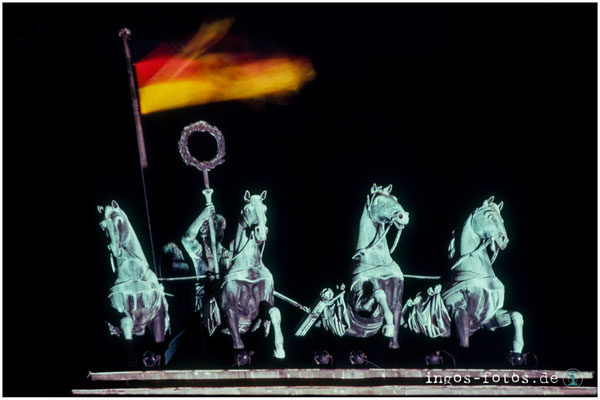 Quadriga, Brandenburger Tor, Berlin, November 1989