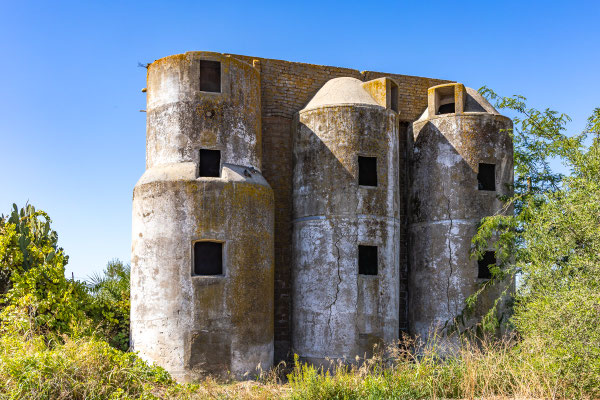 Matthias Gößmann: Silo auf einem Gehöft bei Évora; Portugal - 01