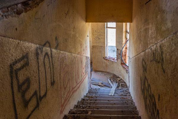 Matthias Gößmann:  Liebighaus oder Geisterhaus in Windhoek; Namibia  - 16   